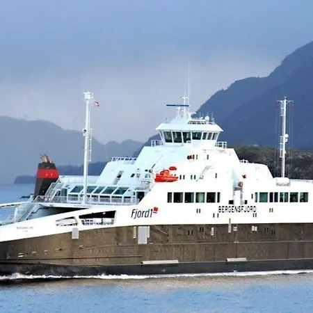 度假居 Stay Where The Mountains Begin