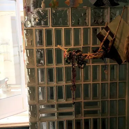 度假居 Stay Where The Mountains Begin