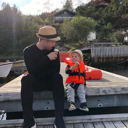 度假居 Stay Where The Mountains Begin